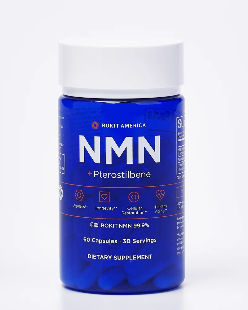 로킷아메리카 NMN 프테로스틸벤 병 정면, 라벨에 ROKIT NMN 99.9%와 60 Capsules 30 Servings 표기